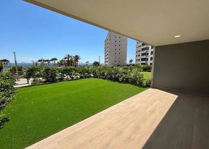 Seafront Punta Prima 公寓